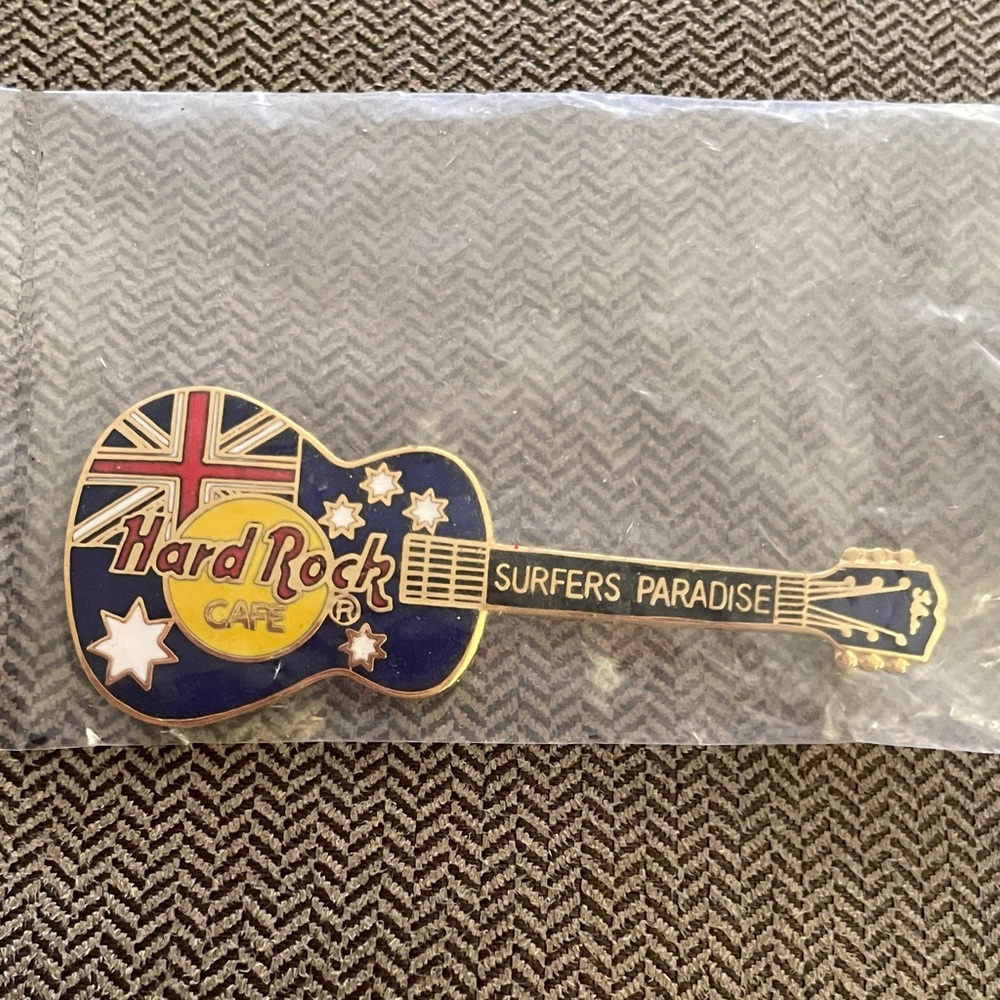 Hard Rock Cafe Australia Guitar Pin